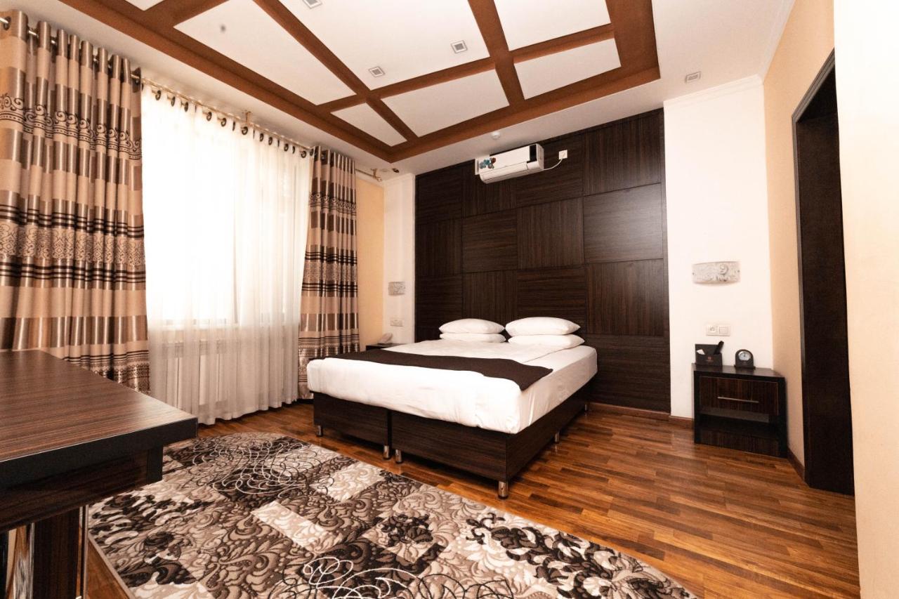 Asmald Palace Hotel Kokand Eksteriør billede