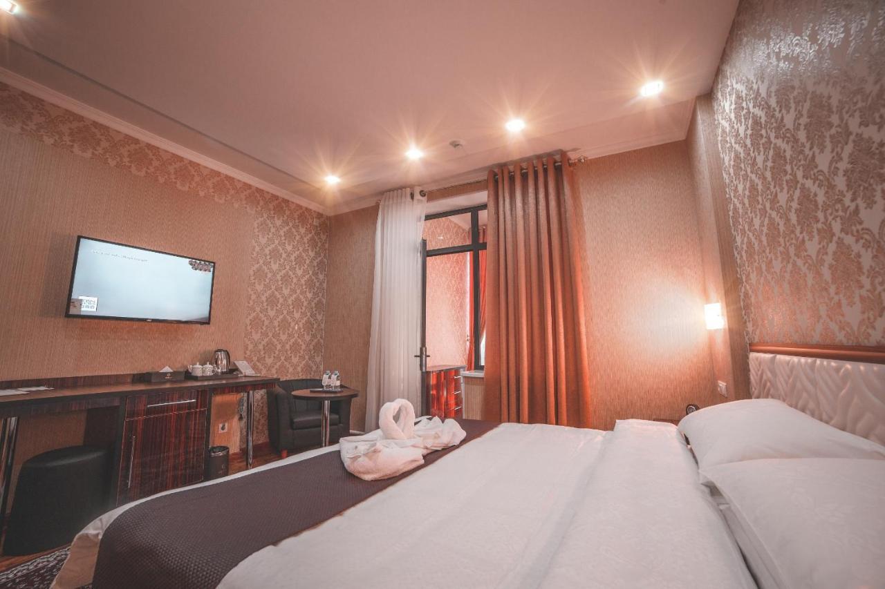 Asmald Palace Hotel Kokand Eksteriør billede